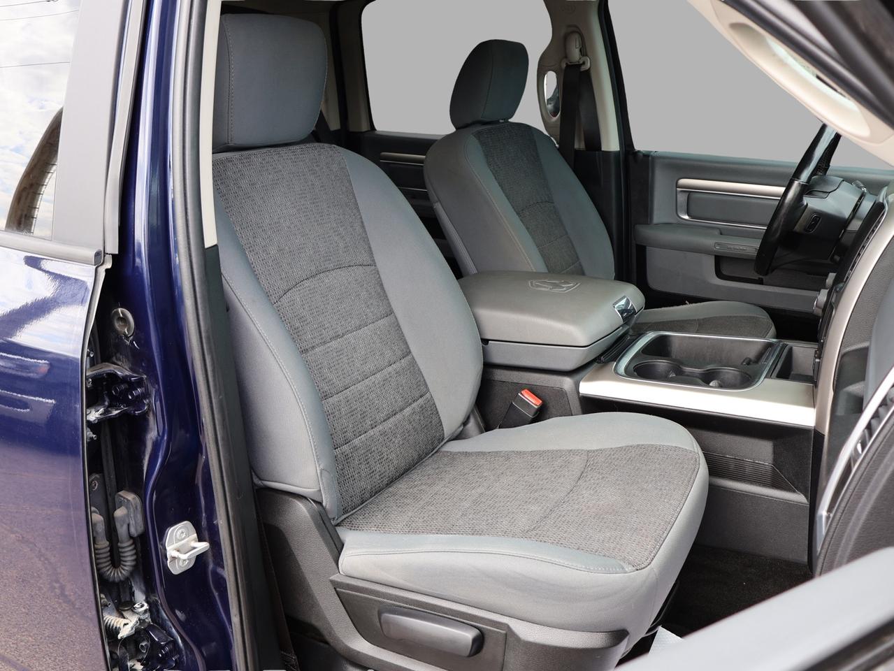 2018 RAM 1500 OUTDOORSMAN HEMI CREW 4WD *ACCIDENT FREE* CAMERA NAV BLUETOOTH HEATED SEATS CRUISE ALLOYS Photo