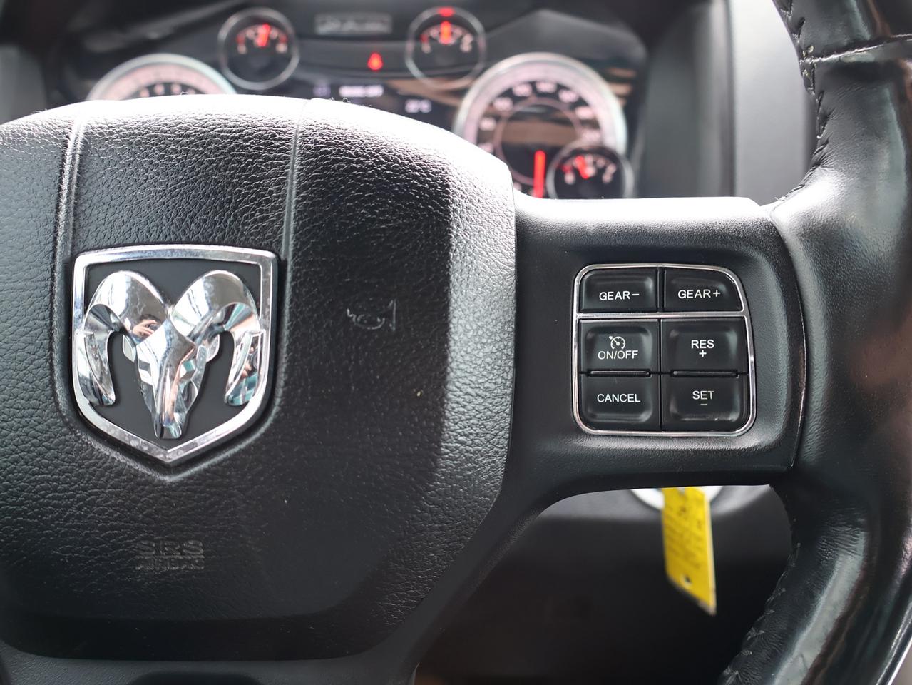 2018 RAM 1500 OUTDOORSMAN HEMI CREW 4WD *ACCIDENT FREE* CAMERA NAV BLUETOOTH HEATED SEATS CRUISE ALLOYS Photo