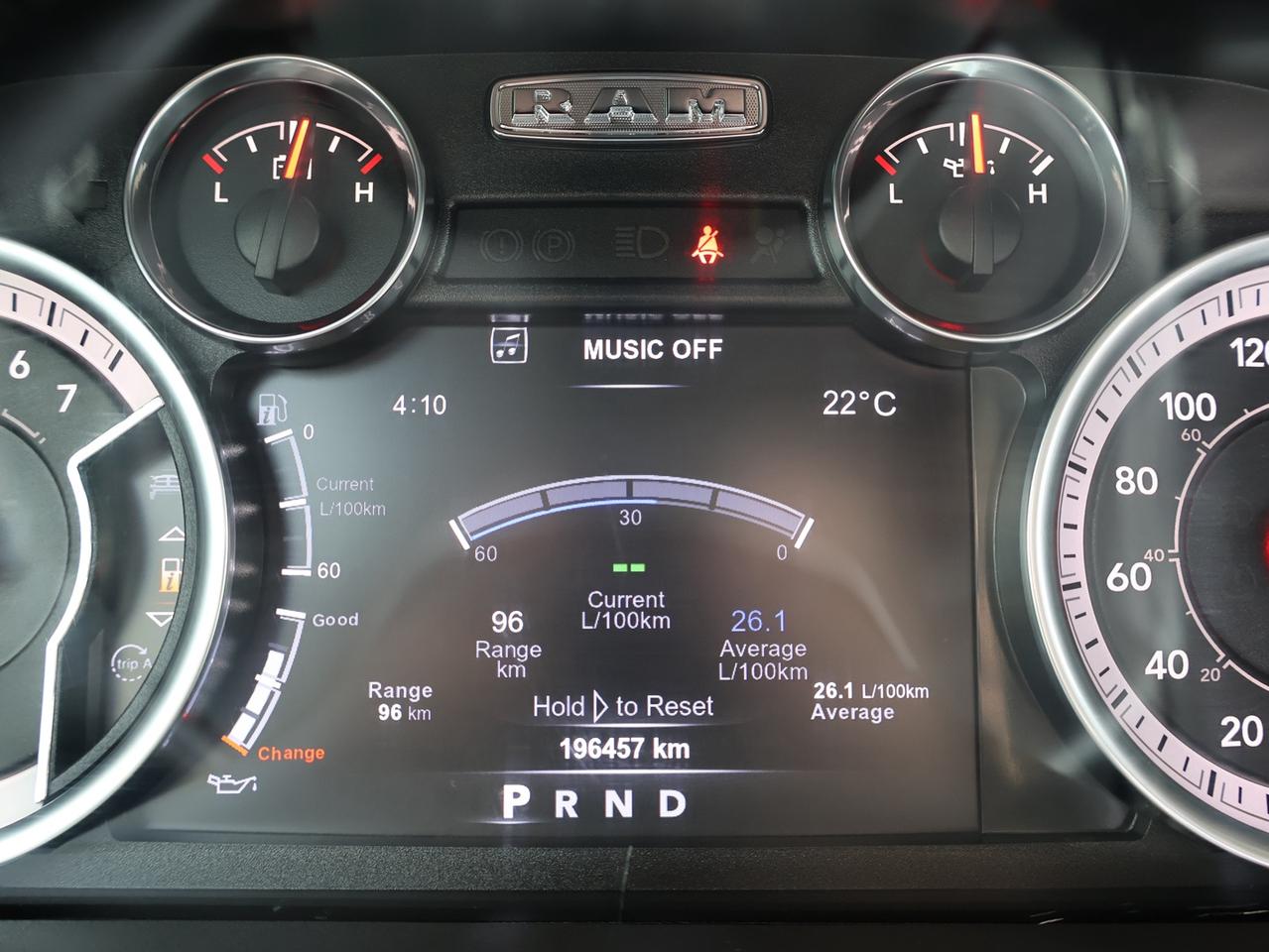 2018 RAM 1500 OUTDOORSMAN HEMI CREW 4WD *ACCIDENT FREE* CAMERA NAV BLUETOOTH HEATED SEATS CRUISE ALLOYS Photo