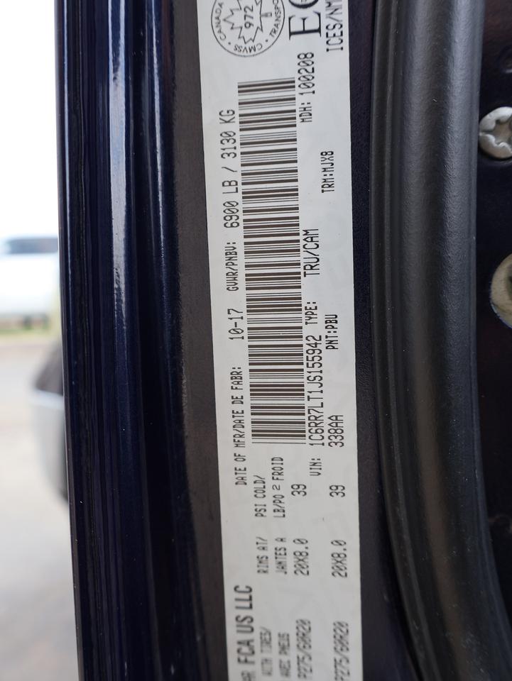 2018 RAM 1500 OUTDOORSMAN HEMI CREW 4WD *ACCIDENT FREE* CAMERA NAV BLUETOOTH HEATED SEATS CRUISE ALLOYS Photo