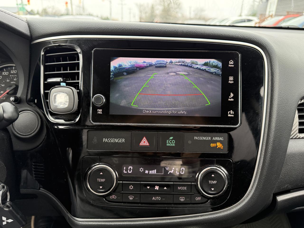 2018 Mitsubishi Outlander ES Photo