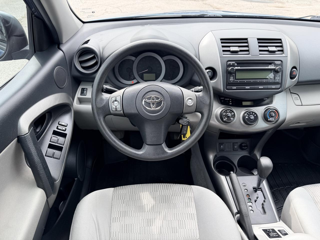 2012 Toyota RAV4 - 4WD Photo