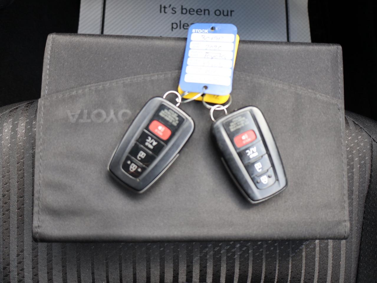 2020 Toyota Prius Prime PREMIUM CERTIFIED CAMERA BLUETOOTH HEATED SEATS CRUISE ALLOYS Photo