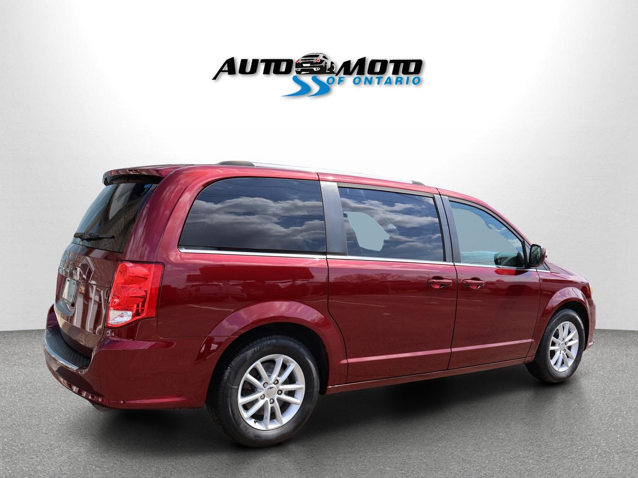 2020 Dodge Grand Caravan SXT-PREMIUM CERTIFIED *1 OWNER*ACCIDENT FREE* DODGE MAINTAIN* CAMERA NAV DVD BLUETOOTH LEATHER HEATED SEATS CRUISE ALLOYS Photo