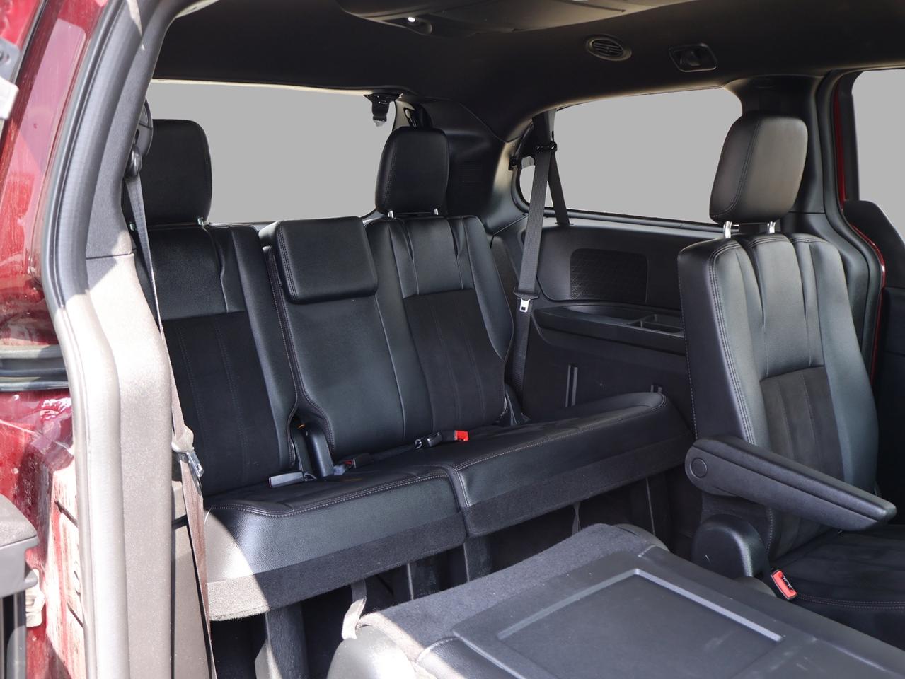 2020 Dodge Grand Caravan SXT-PREMIUM CERTIFIED *1 OWNER*ACCIDENT FREE* DODGE MAINTAIN* CAMERA NAV DVD BLUETOOTH LEATHER HEATED SEATS CRUISE ALLOYS Photo