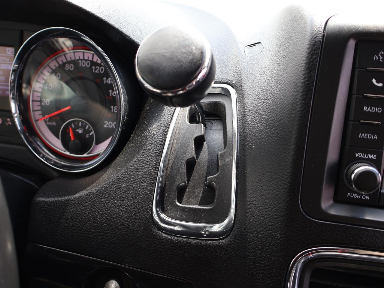 2020 Dodge Grand Caravan SXT-PREMIUM CERTIFIED *1 OWNER*ACCIDENT FREE* DODGE MAINTAIN* CAMERA NAV DVD BLUETOOTH LEATHER HEATED SEATS CRUISE ALLOYS Photo