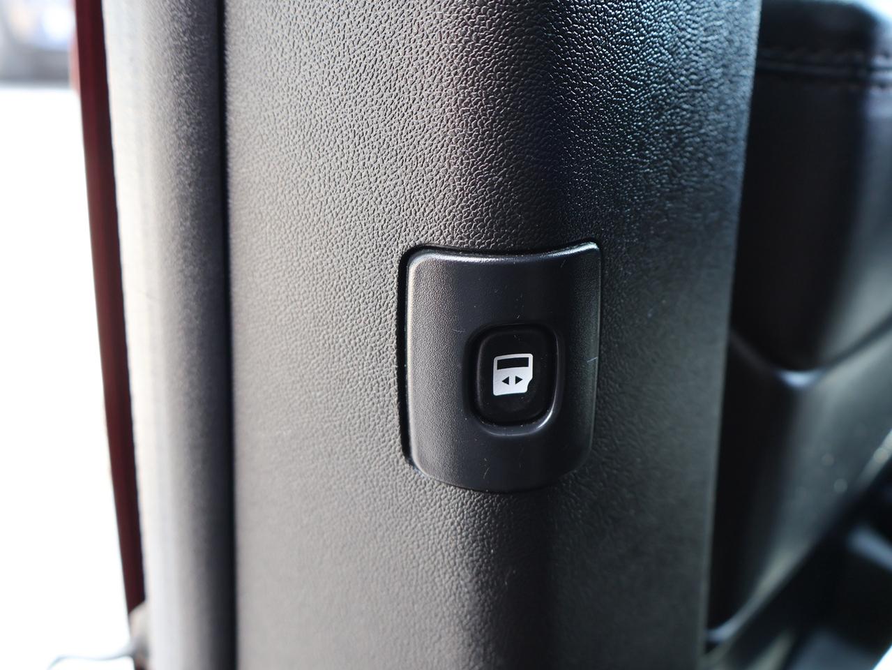 2020 Dodge Grand Caravan SXT-PREMIUM CERTIFIED *1 OWNER*ACCIDENT FREE* DODGE MAINTAIN* CAMERA NAV DVD BLUETOOTH LEATHER HEATED SEATS CRUISE ALLOYS Photo