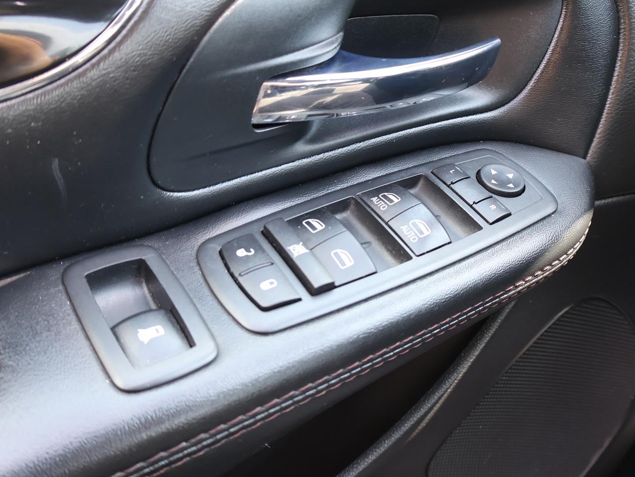 2020 Dodge Grand Caravan SXT-PREMIUM CERTIFIED *1 OWNER*ACCIDENT FREE* DODGE MAINTAIN* CAMERA NAV DVD BLUETOOTH LEATHER HEATED SEATS CRUISE ALLOYS Photo