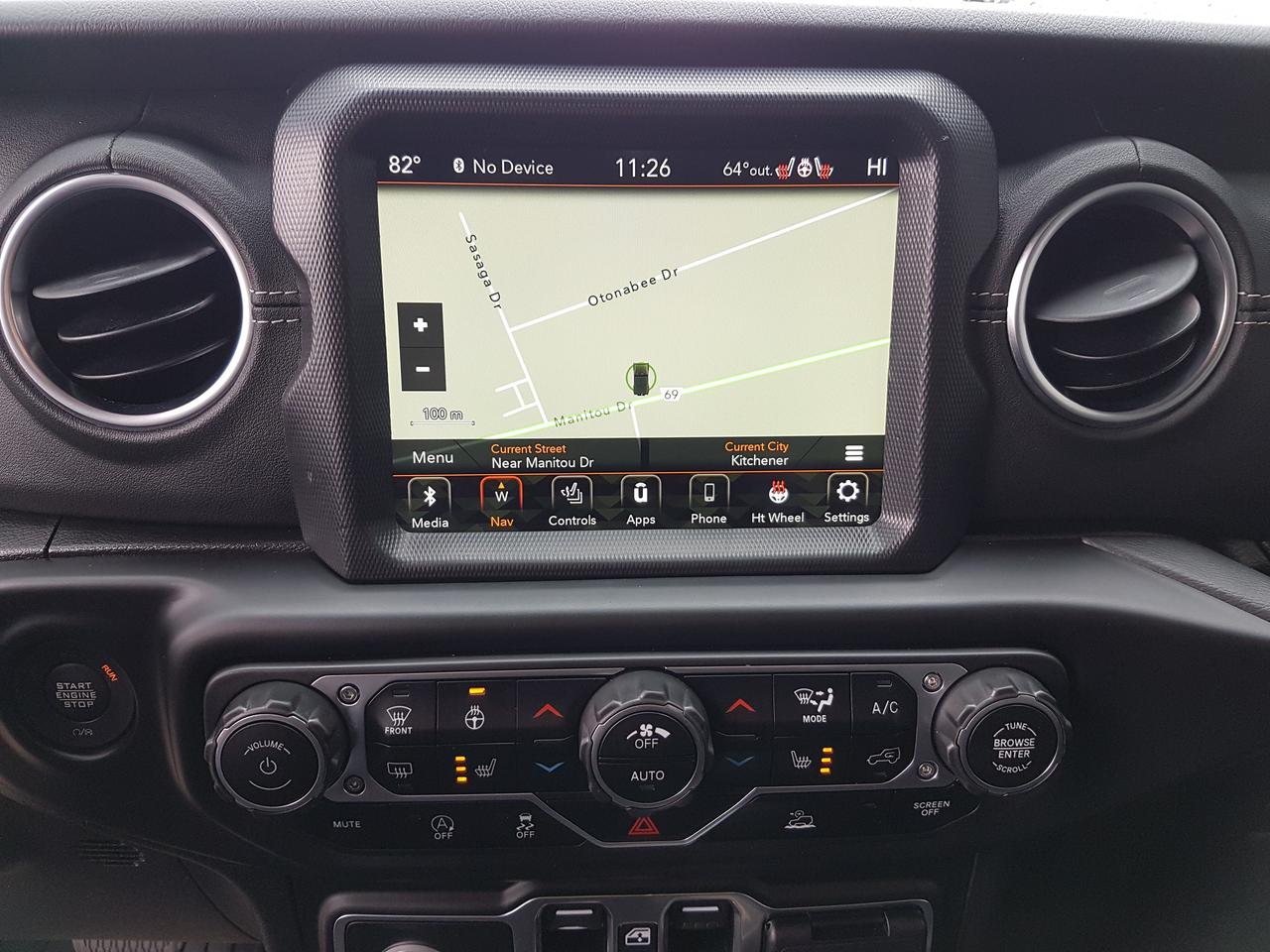 2023 Jeep Wrangler Unlimited Sahara *LEATHER-NAVIGATION* Photo