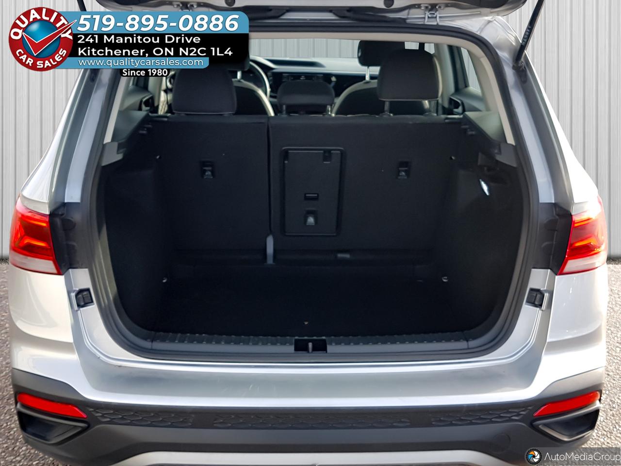 2024 Volkswagen Taos Trendline *HEATED SEATS* Photo