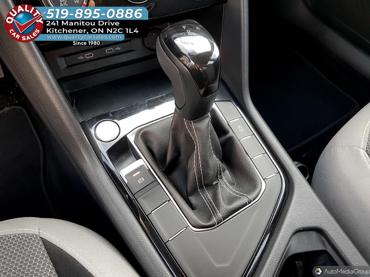 2024 Volkswagen Taos Trendline *HEATED SEATS* Photo