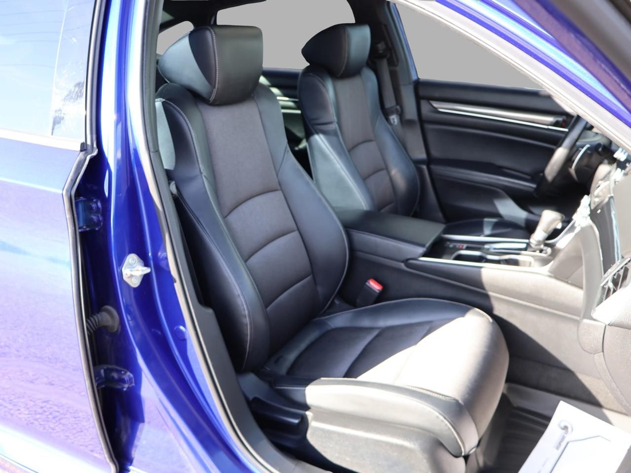 2018 Honda Accord SPORT CERTIFIED *ACCIDENT FREE*HONDA MAINTAIN* CAMERA BLUETOOTH LEATHER HEATED SUNROOF CRUISE ALLOYS Photo