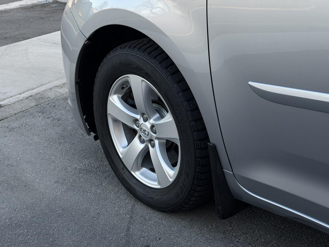 2015 Toyota Sienna LE 8PASS|BACKUP|BT Photo