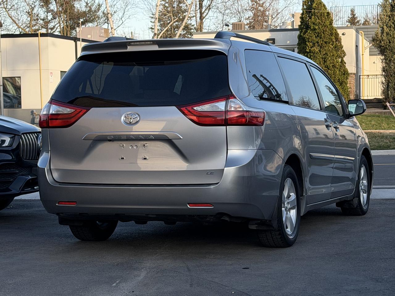 2015 Toyota Sienna LE 8PASS|BACKUP|BT Photo