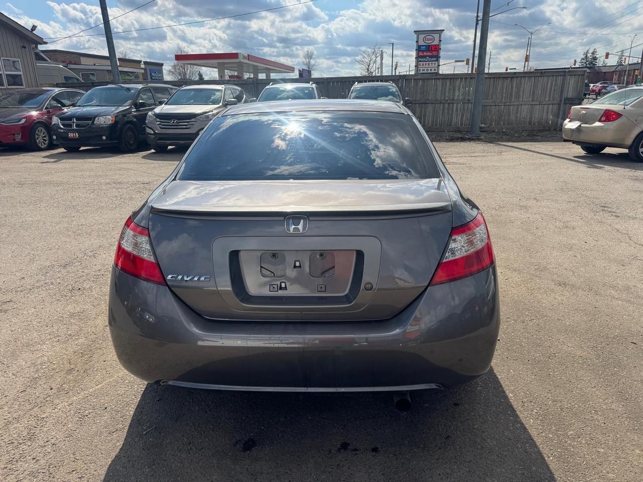 2009 Honda Civic DX-G, AUTO, ONLY 85KMS, REBUILT TITLE, CERT Photo