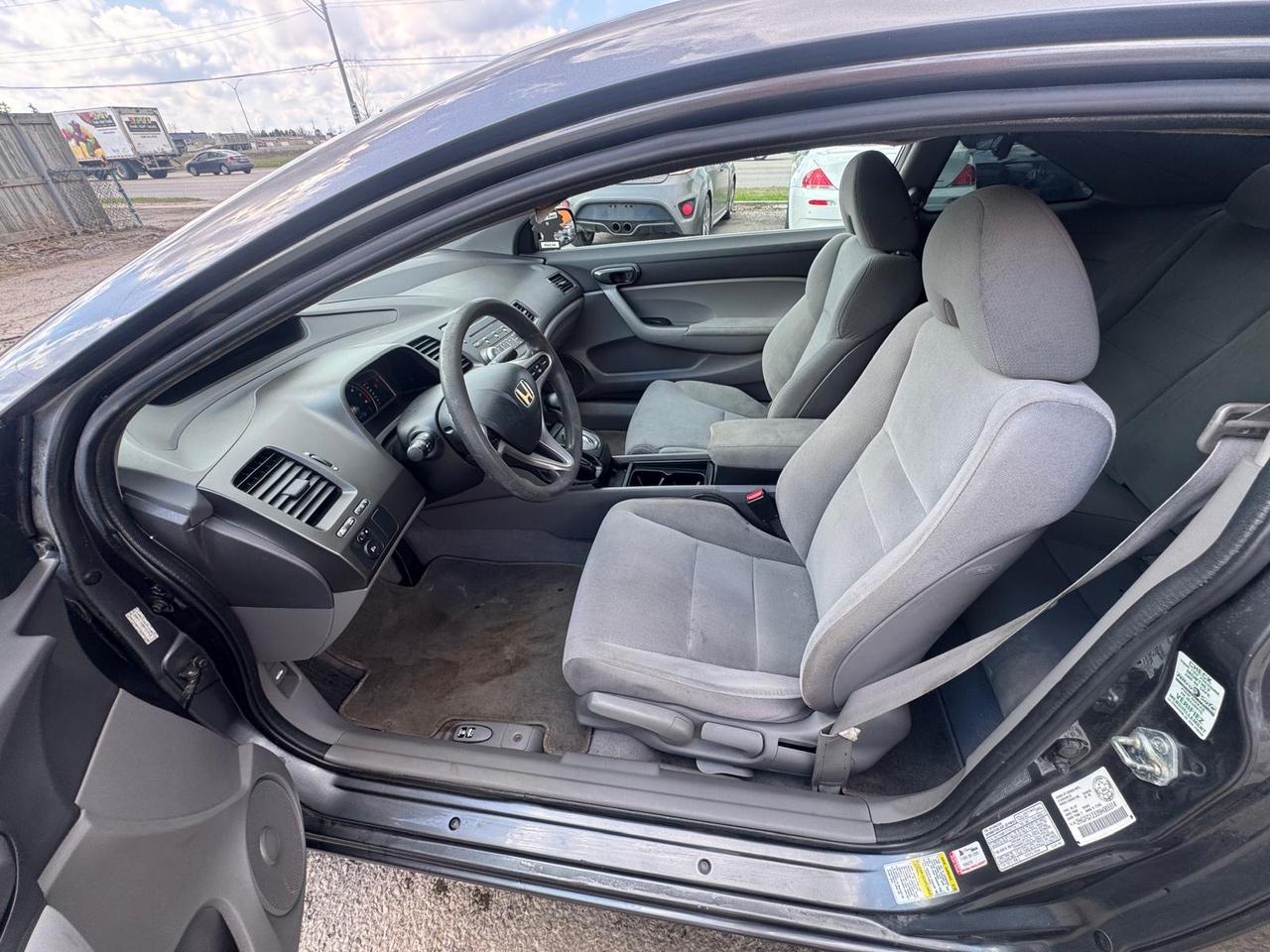 2009 Honda Civic DX-G, AUTO, ONLY 85KMS, REBUILT TITLE, CERT Photo