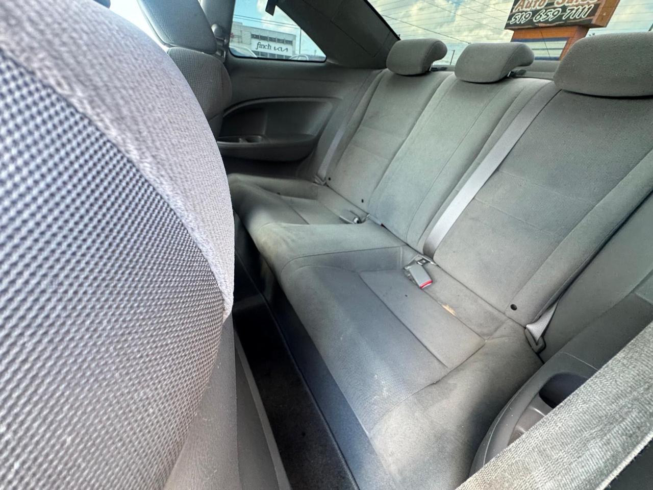 2009 Honda Civic DX-G, AUTO, ONLY 85KMS, REBUILT TITLE, CERT Photo