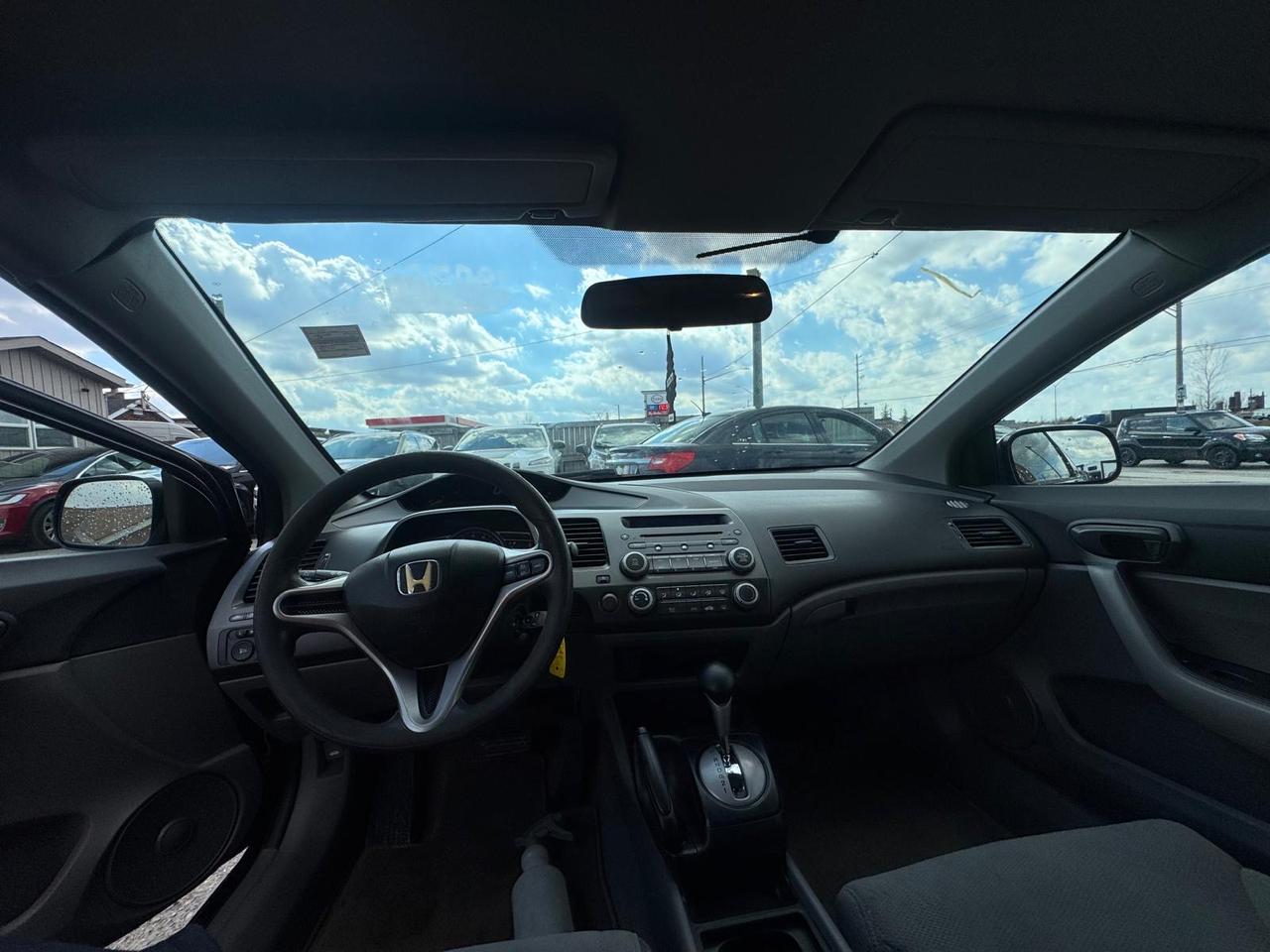 2009 Honda Civic DX-G, AUTO, ONLY 85KMS, REBUILT TITLE, CERT Photo