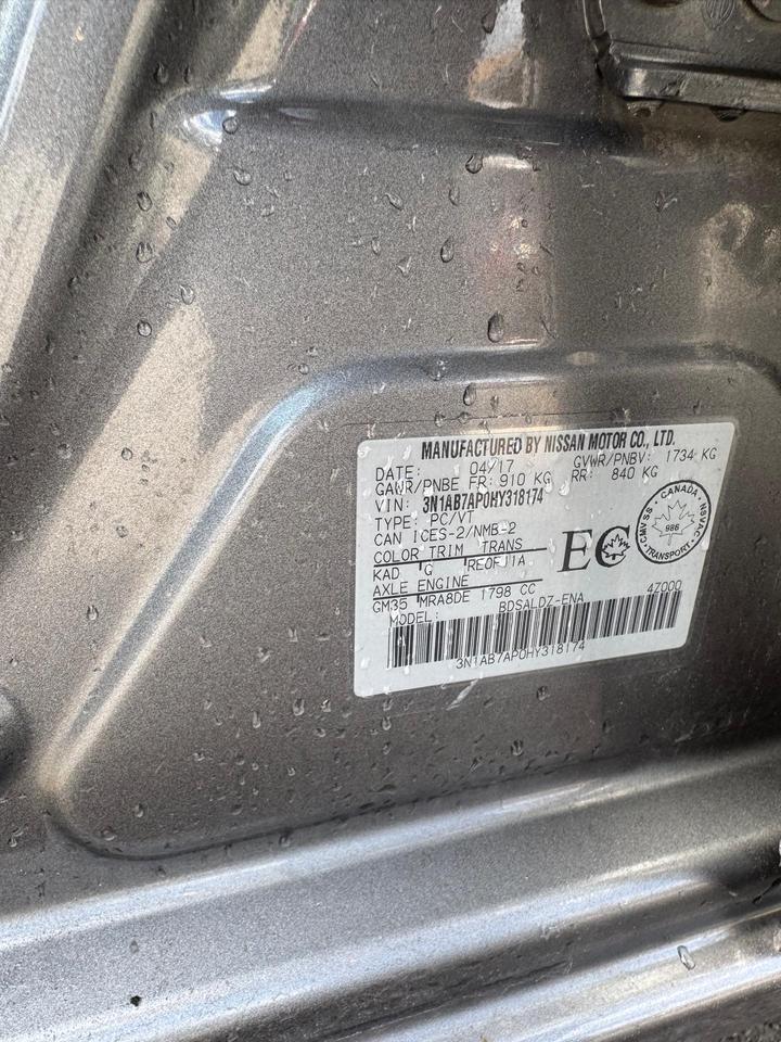 2017 Nissan Sentra S Photo