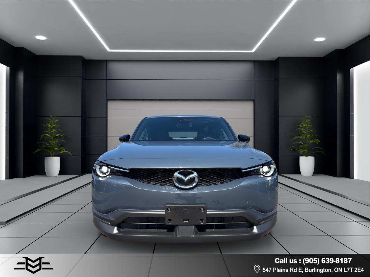 2023 Mazda MX-3 0 EV GS - ELECTRIC - BLIND SPOT MONITOR - LOW KMS !!! Photo