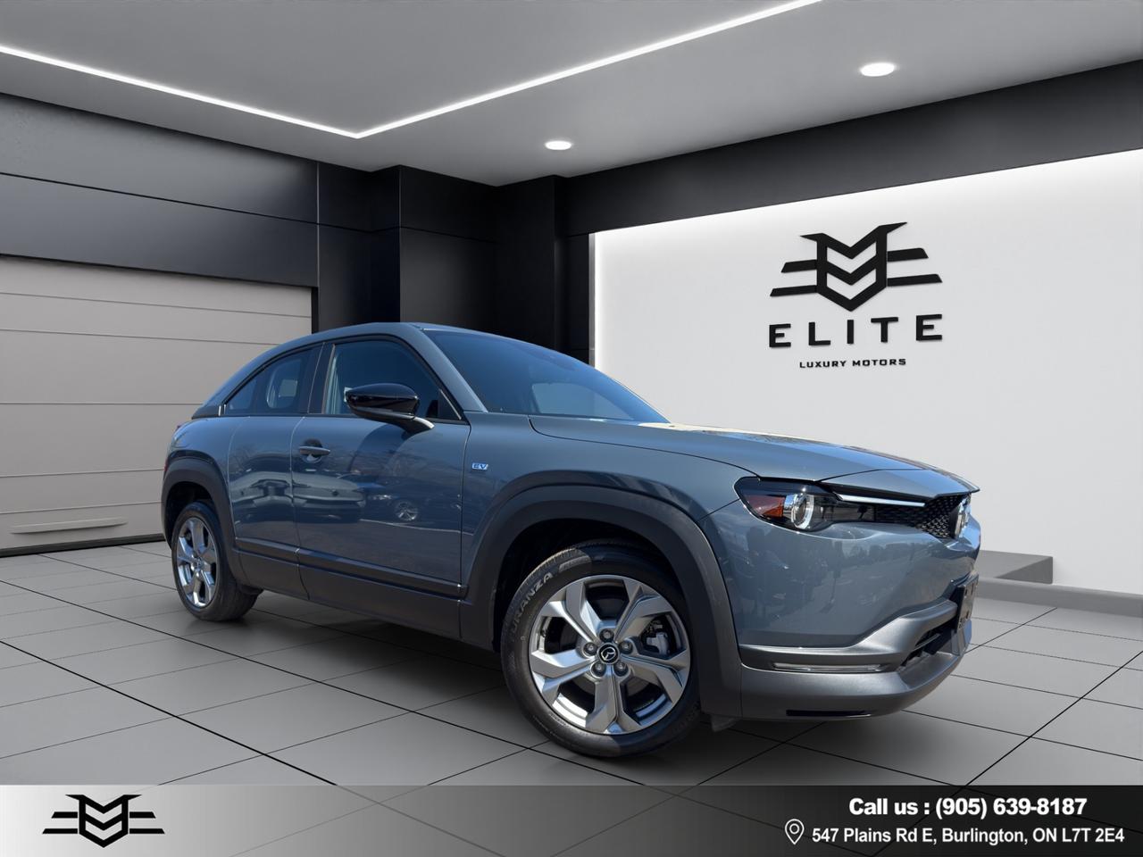 2023 Mazda MX-3 0 EV GS - ELECTRIC - BLIND SPOT MONITOR - LOW KMS !!! Photo