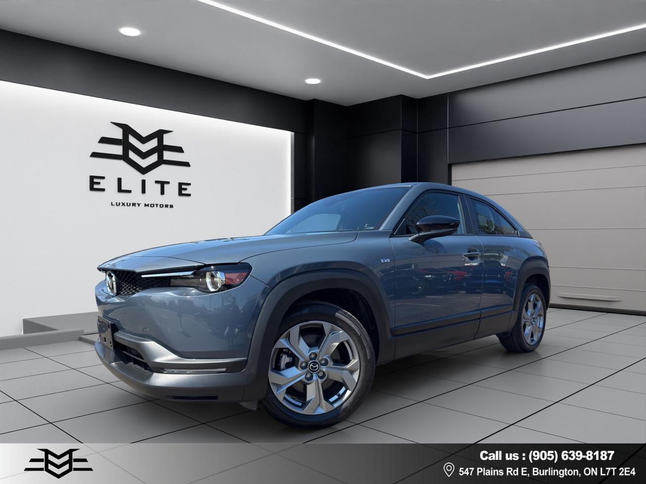 2023 Mazda MX-3 0 EV GS - ELECTRIC - BLIND SPOT MONITOR - LOW KMS !!! Photo