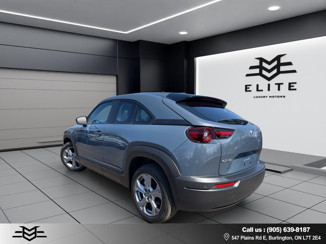 2023 Mazda MX-3 0 EV GS - ELECTRIC - BLIND SPOT MONITOR - LOW KMS !!! Photo