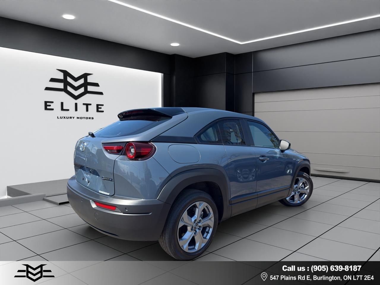 2023 Mazda MX-3 0 EV GS - ELECTRIC - BLIND SPOT MONITOR - LOW KMS !!! Photo