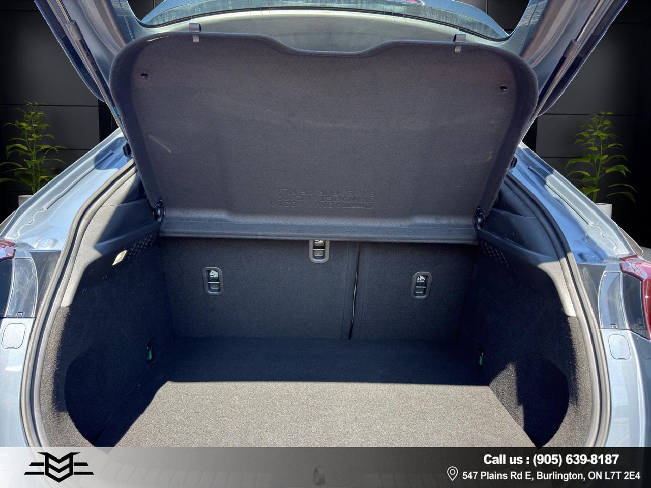 2023 Mazda MX-3 0 EV GS - ELECTRIC - BLIND SPOT MONITOR - LOW KMS !!! Photo
