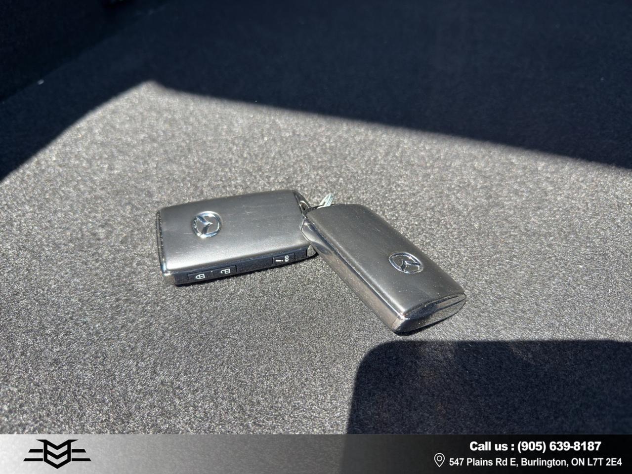 2023 Mazda MX-3 0 EV GS - ELECTRIC - BLIND SPOT MONITOR - LOW KMS !!! Photo