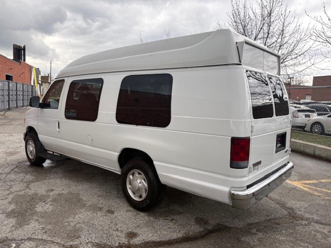 2007 Ford Econoline E-350 **ONLY 40,000KM-BRAUN WHEEL CHAIR-HIGH ROOF** Photo2