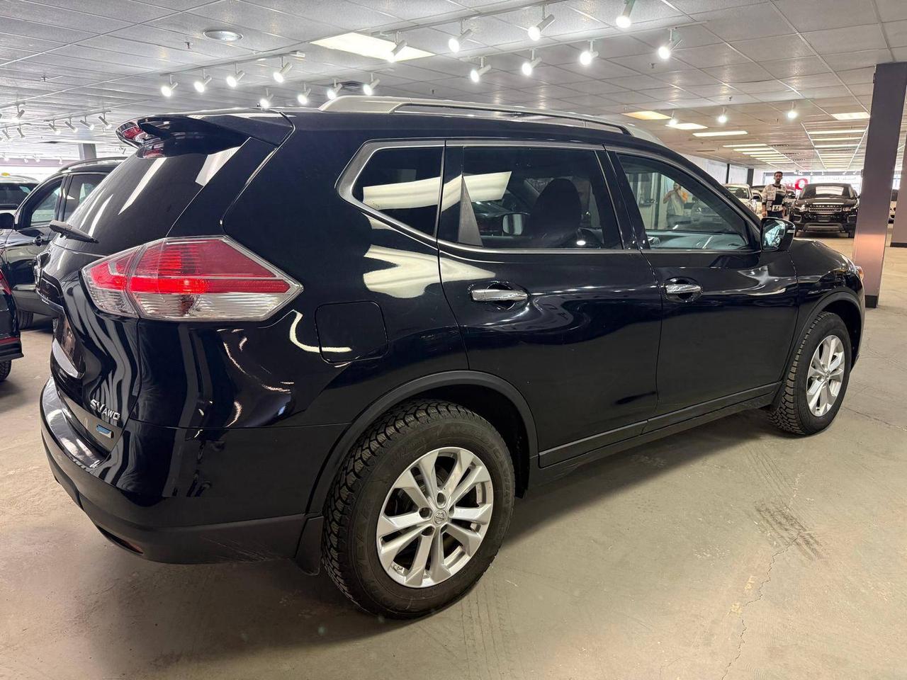 2015 Nissan Rogue AWD 4dr S, 19 DEALER SERVICE RECORDS Photo3