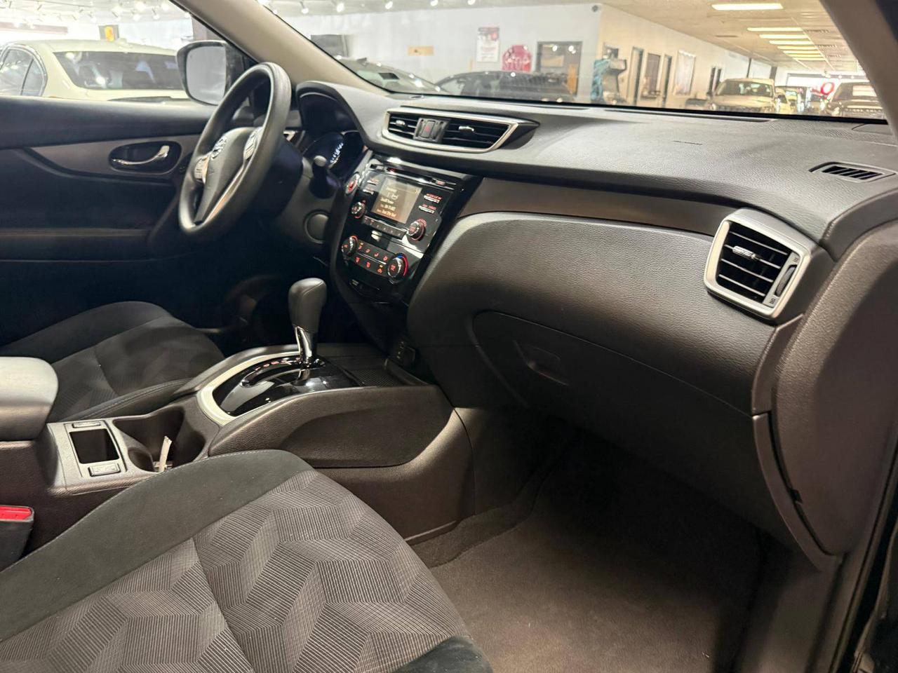 2015 Nissan Rogue AWD 4dr S, 19 DEALER SERVICE RECORDS Photo