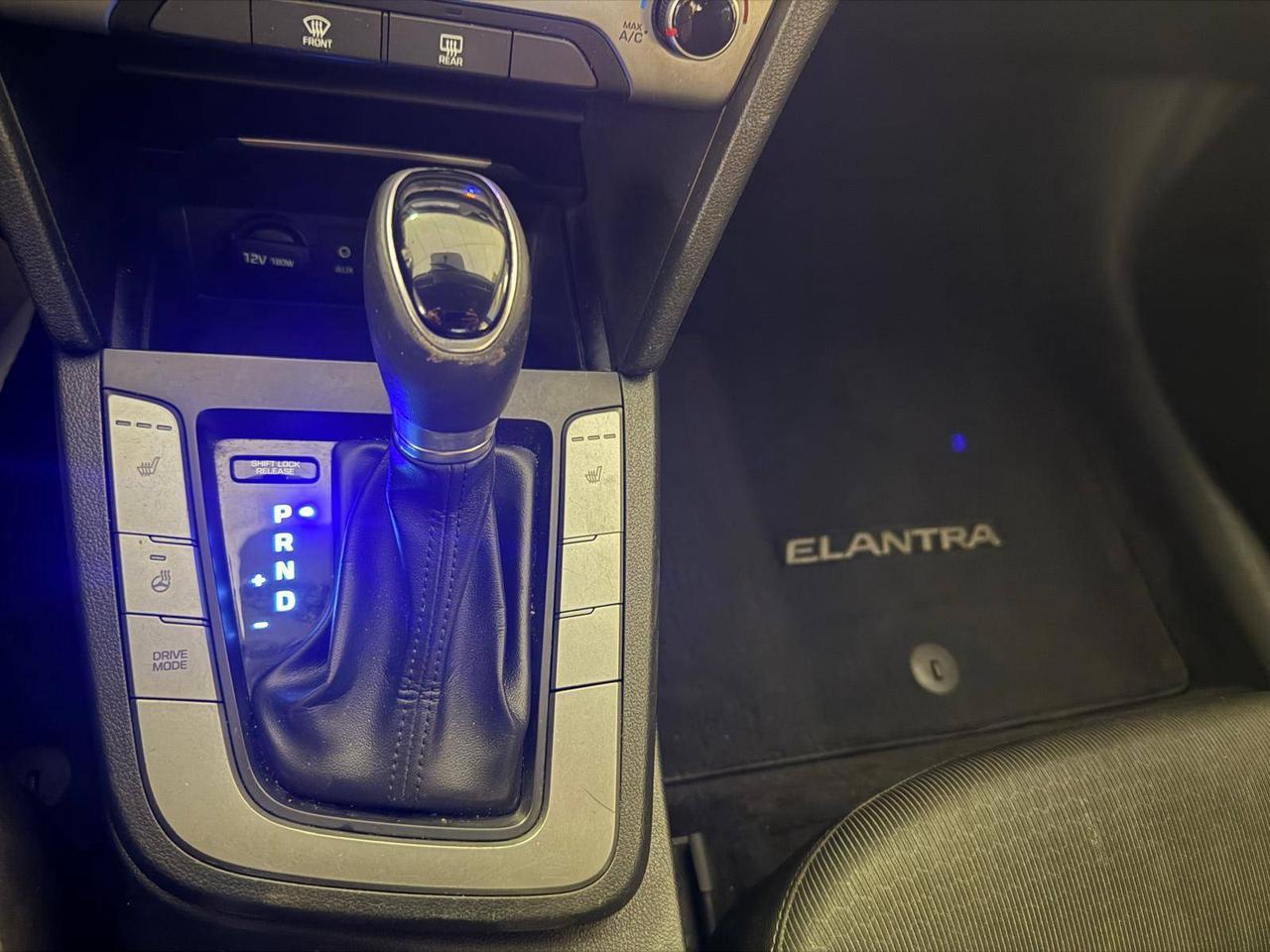 2018 Hyundai Elantra GL Auto, 29 DEALER SERVICE RECORDS Photo