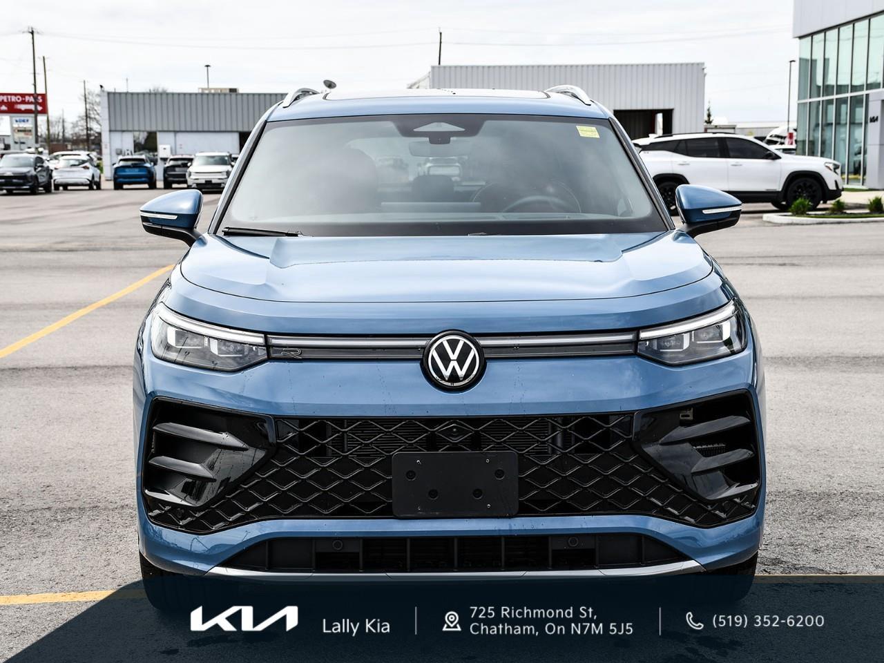 2026 Volkswagen Tiguan Highline Turbo R-Line 2026 Volkswagen Tiguan Highline 4MOTION | Stock #LK00724PB Photo