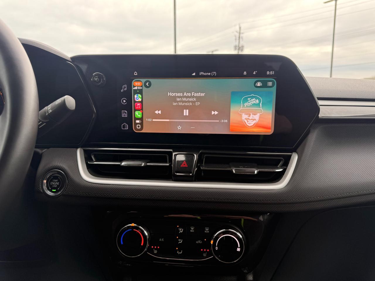 2024 Chevrolet TrailBlazer LT Wireless Apple CarPlay & Android Auto Photo