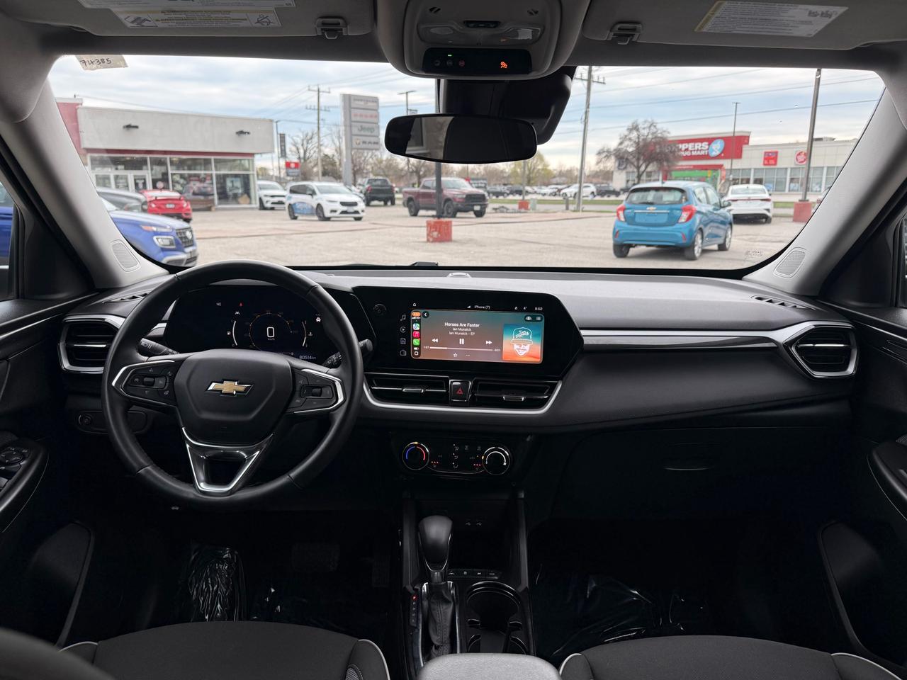 2024 Chevrolet TrailBlazer LT Wireless Apple CarPlay & Android Auto Photo