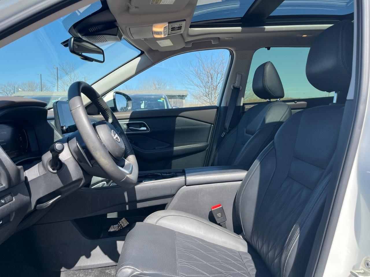 2023 Nissan Rogue AWD Platinum Photo
