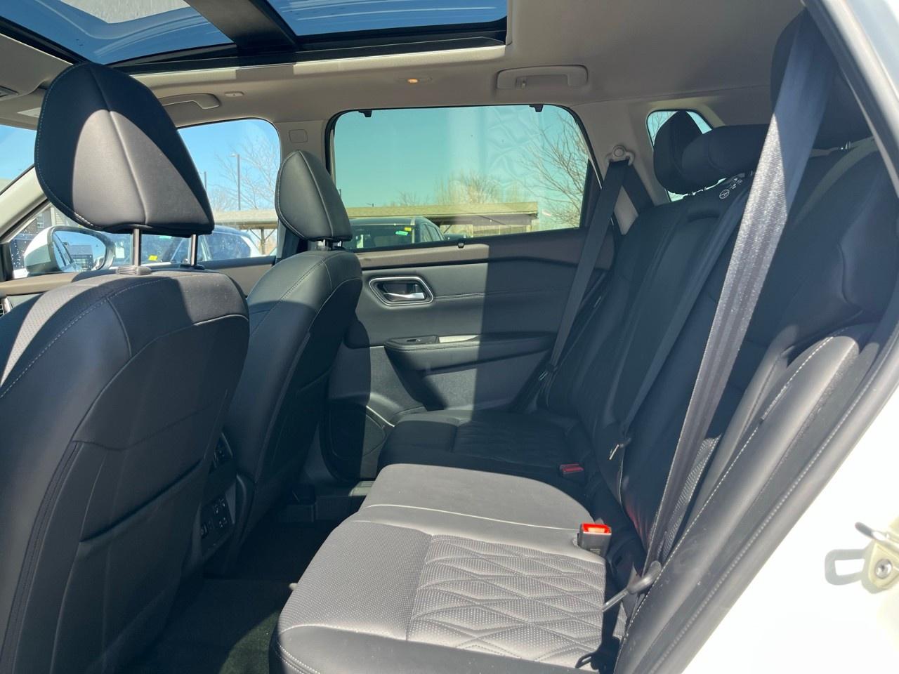 2023 Nissan Rogue AWD Platinum Photo