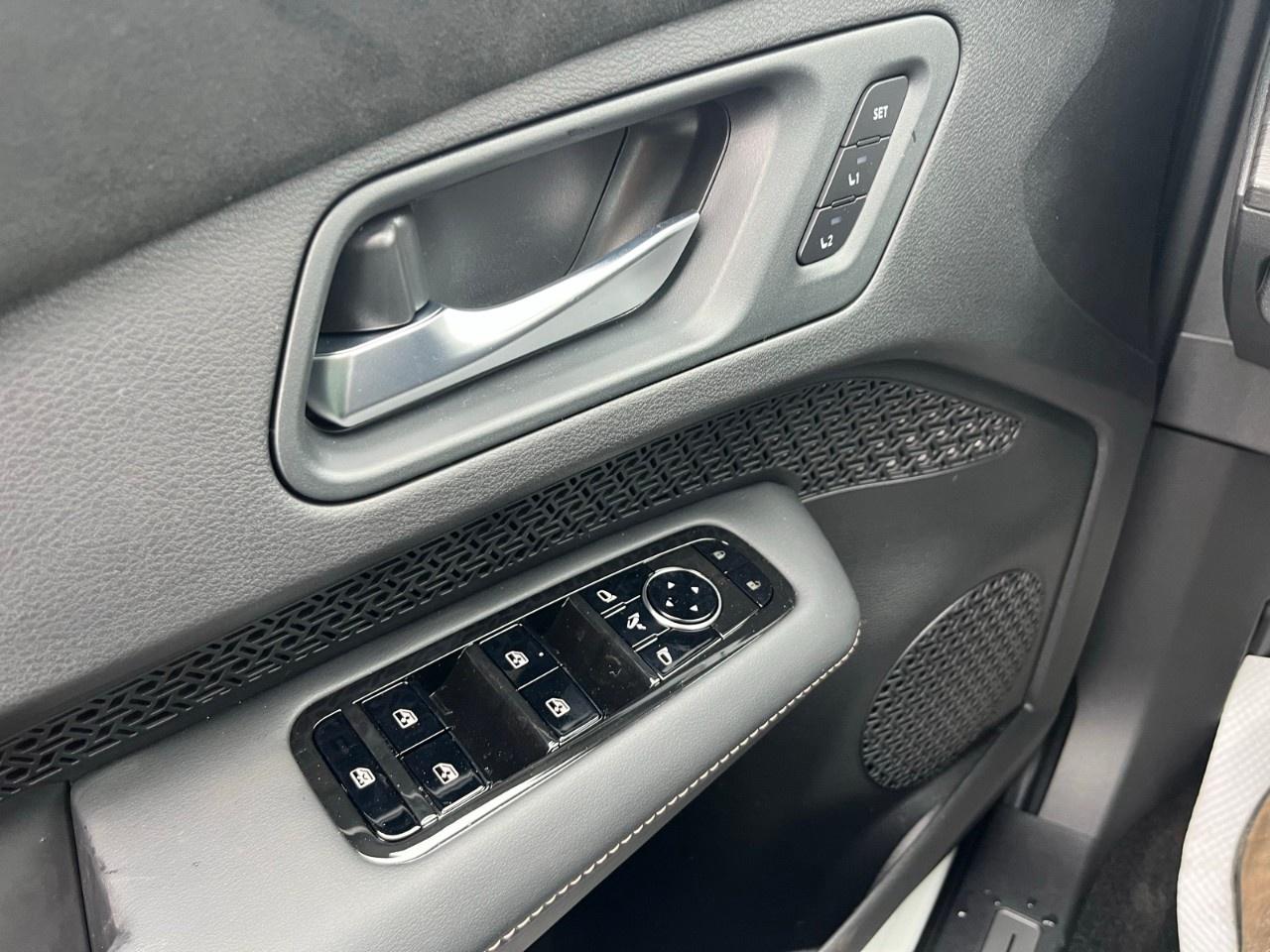 2026 Nissan Ariya SL  e-4ORCE AWD Photo