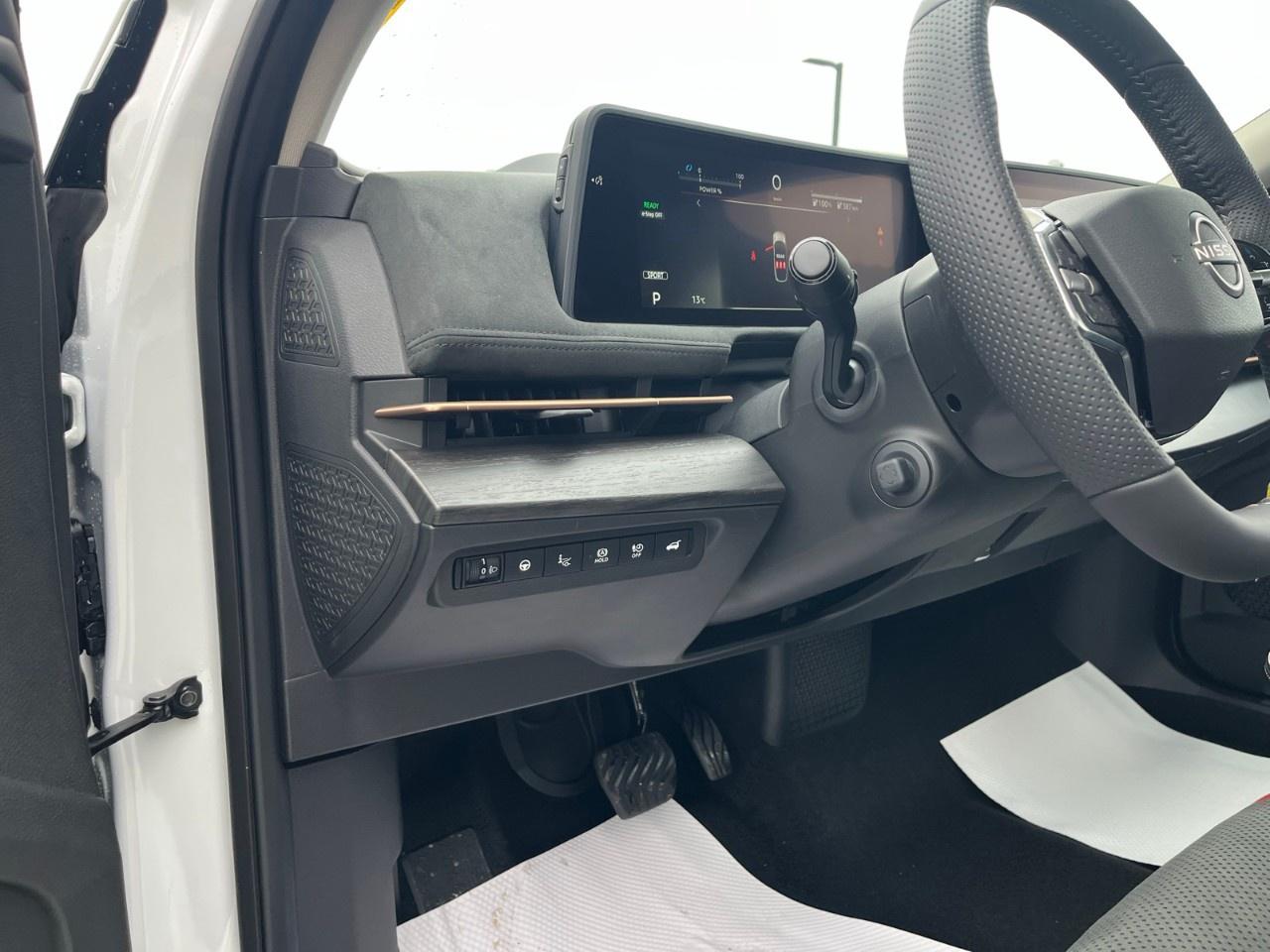 2026 Nissan Ariya SL  e-4ORCE AWD Photo