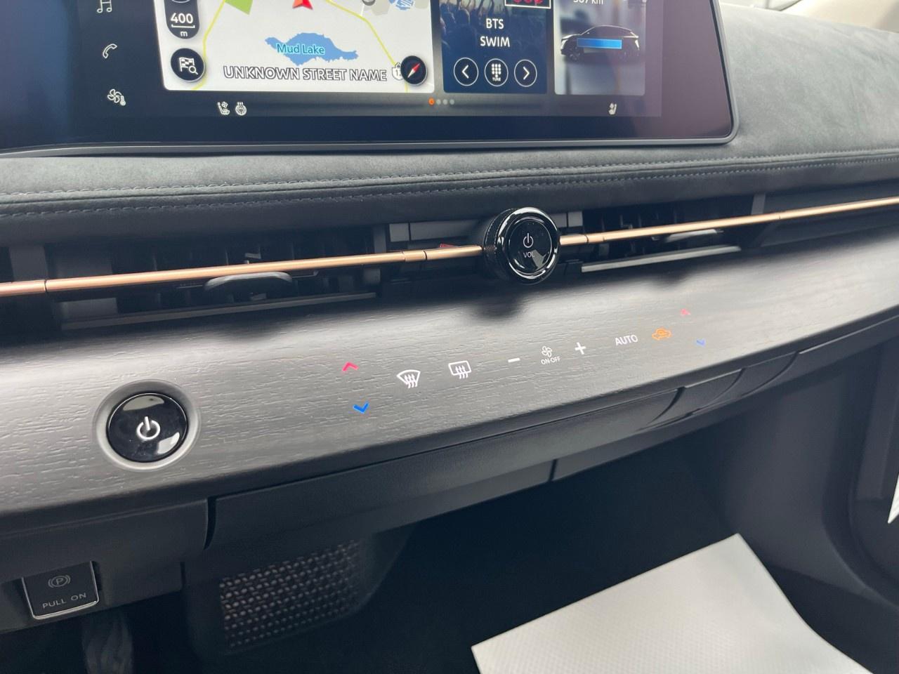 2026 Nissan Ariya SL  e-4ORCE AWD Photo