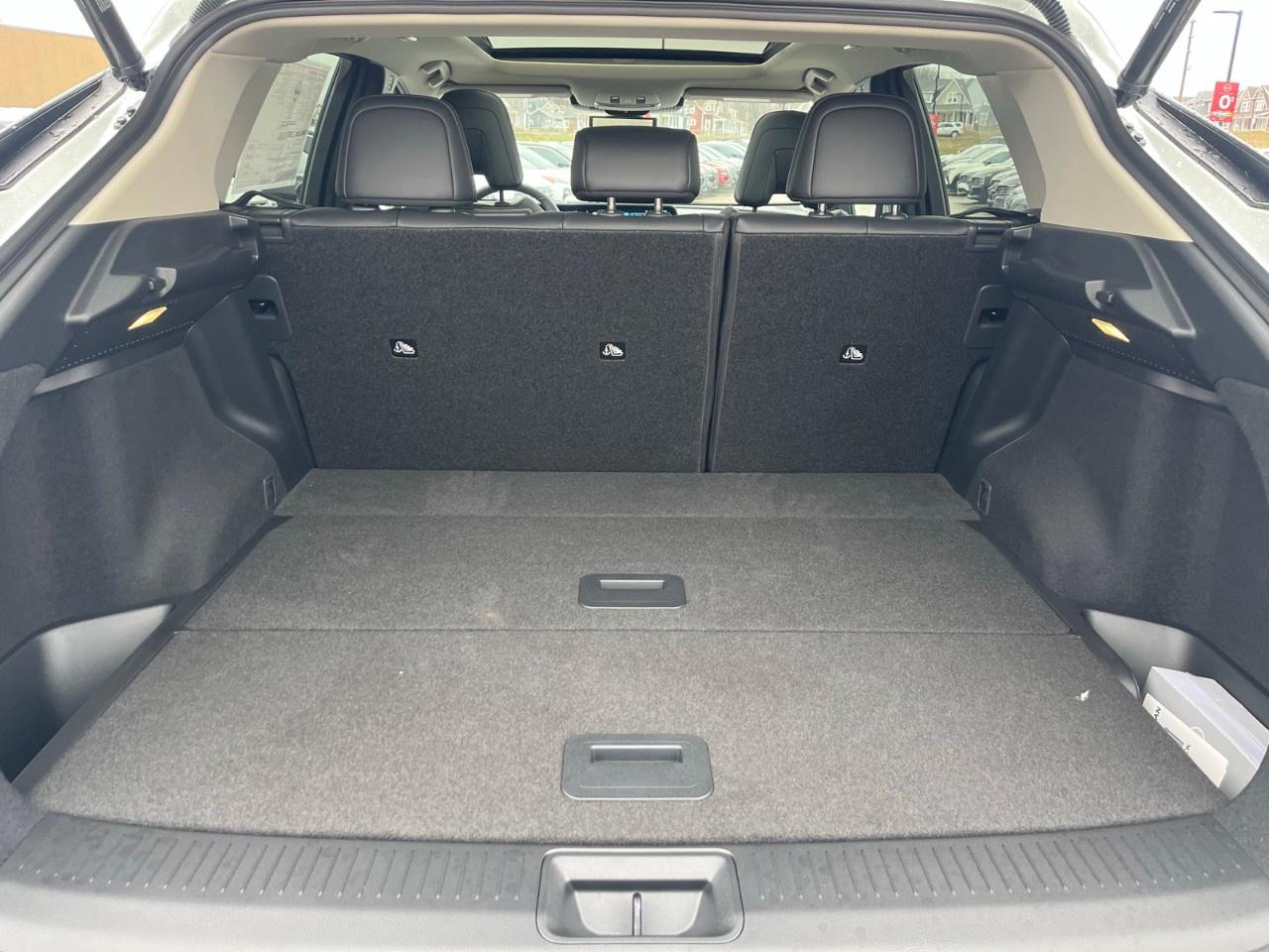 2026 Nissan Ariya SL  e-4ORCE AWD Photo