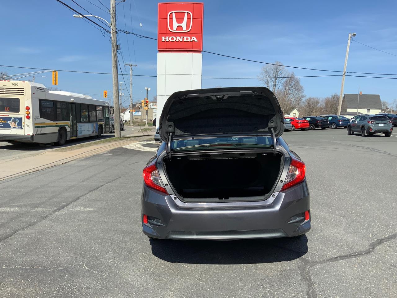 2016 Honda Civic Sedan Touring Photo