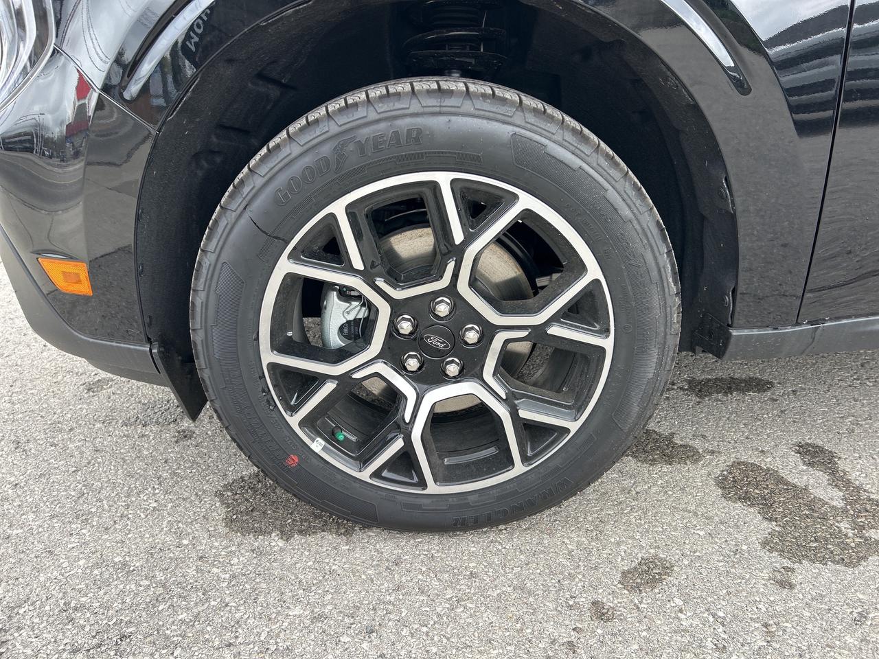 2026 Ford Maverick Lariat AWD SuperCrew Photo