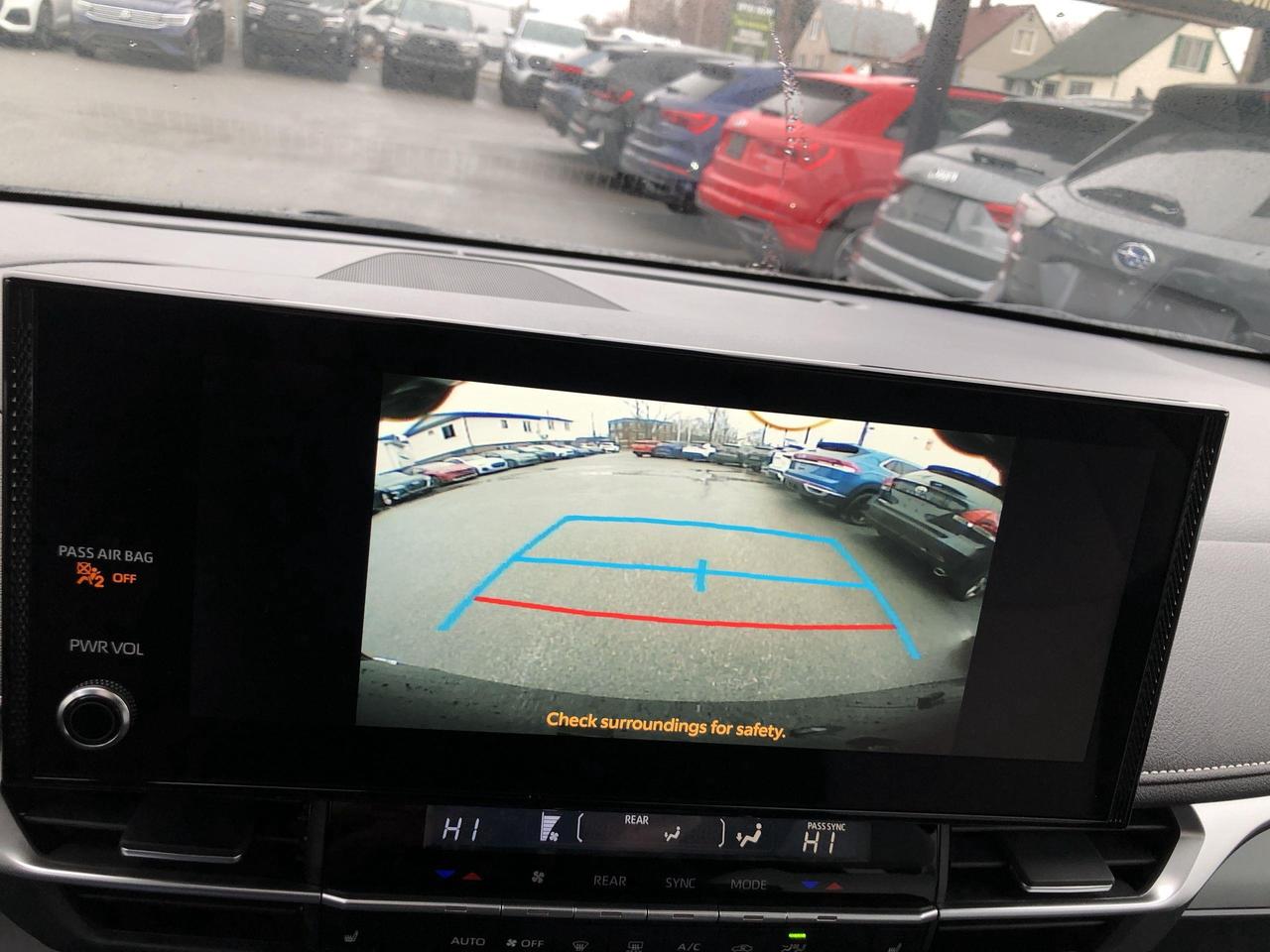 2025 Toyota Sienna XSE 7-Passenger XSE HYBRID!!  AWD, ROOF, HTD. SEAT Photo