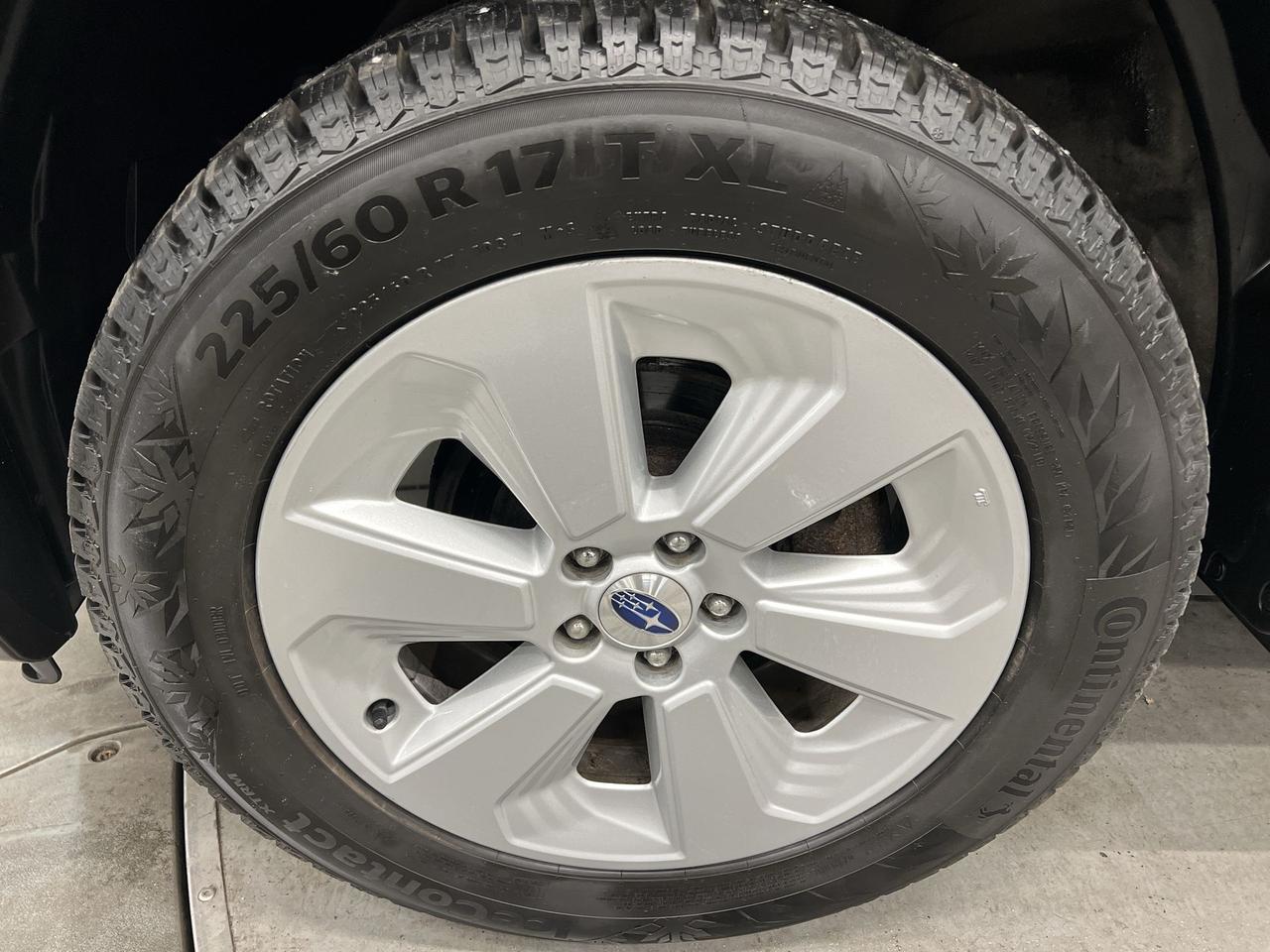 2017 Subaru Forester CONVENIENCE AWD |LOW KMS | HTD SEATS |ALLOYS | A/C Photo