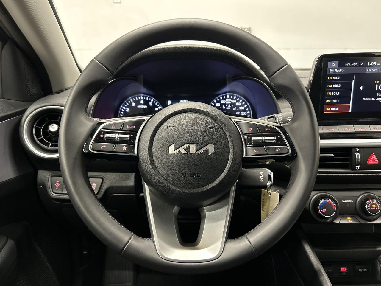 2024 Kia Forte AUTO | ONLY 488KMS!! | HTD SEATS | CARPLAY | A/C Photo