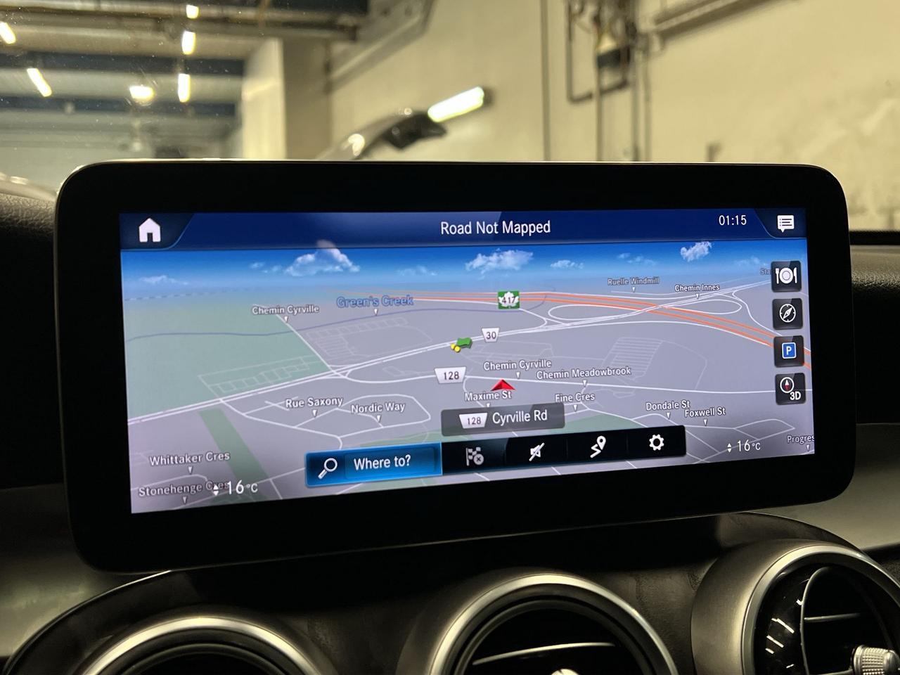 2021 Mercedes-Benz GLC-Class 300 AWD| LEATHER| PANO ROOF|360 CAM| AMG SPORT PKG Photo
