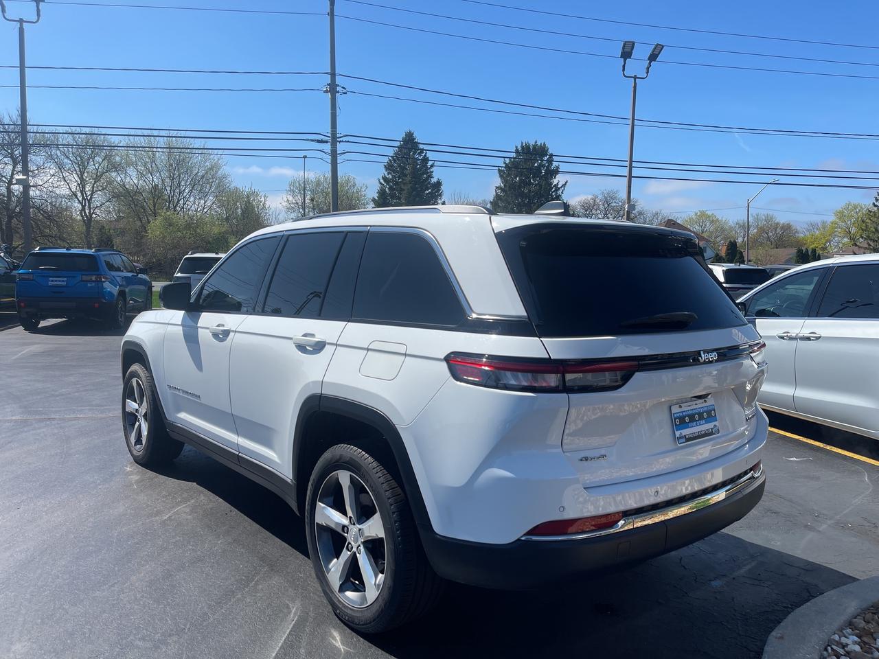 2022 Jeep Grand Cherokee NAV / HEATED SEATS / REMOTE START Photo